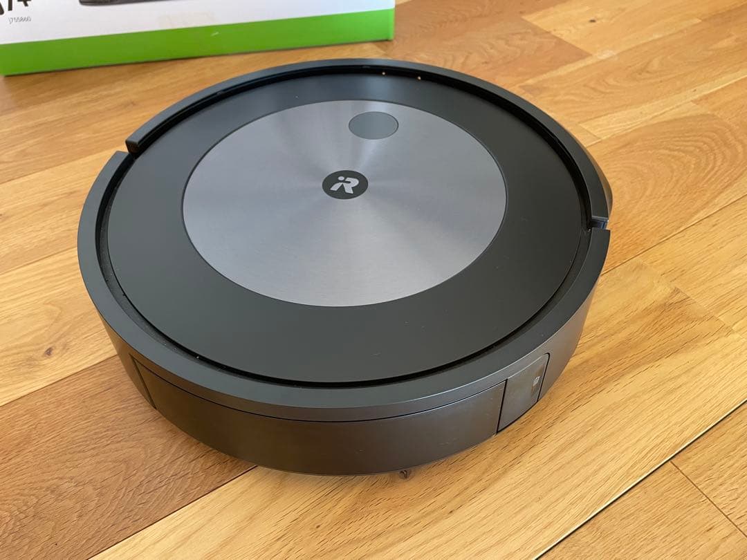 【極美品】アイロボットIRobotルンバ j7+ 掃除機 j755860