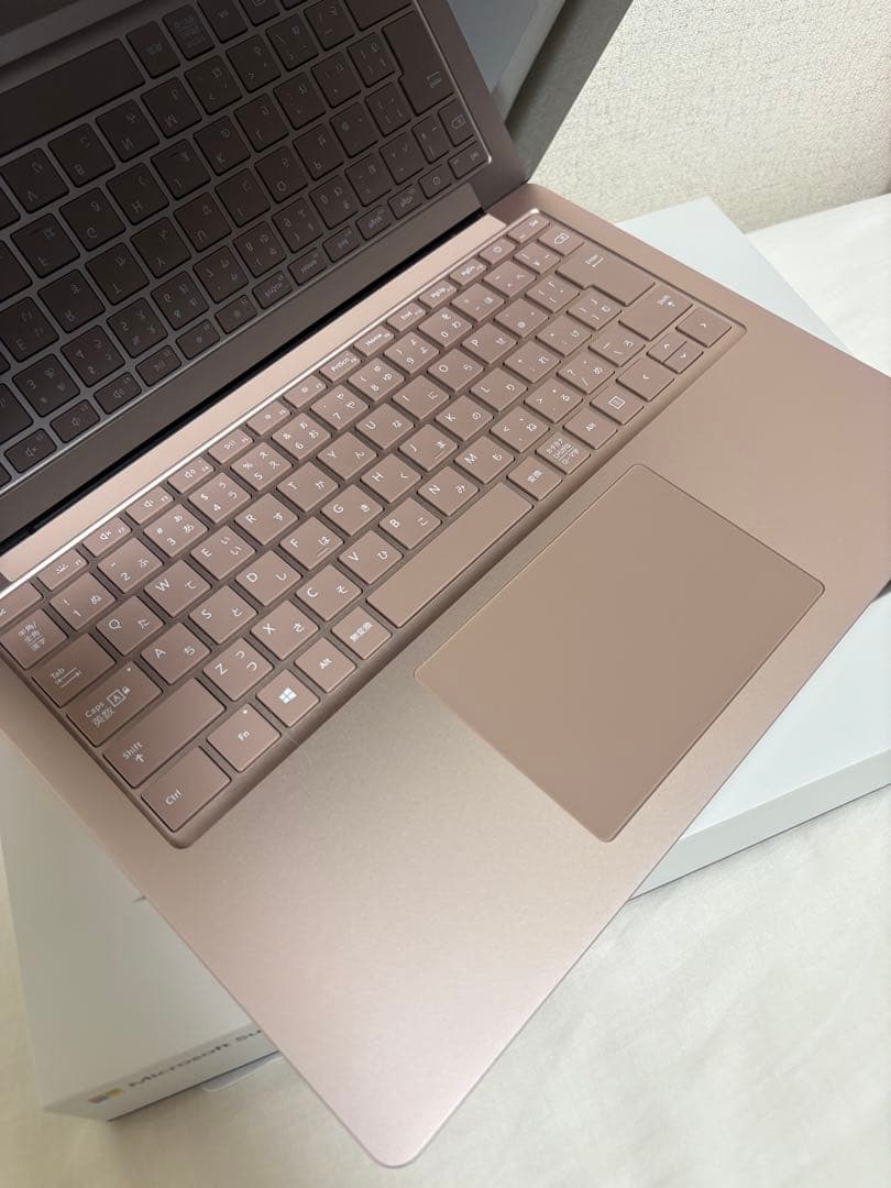 Microsoft Surface Laptop ピンク