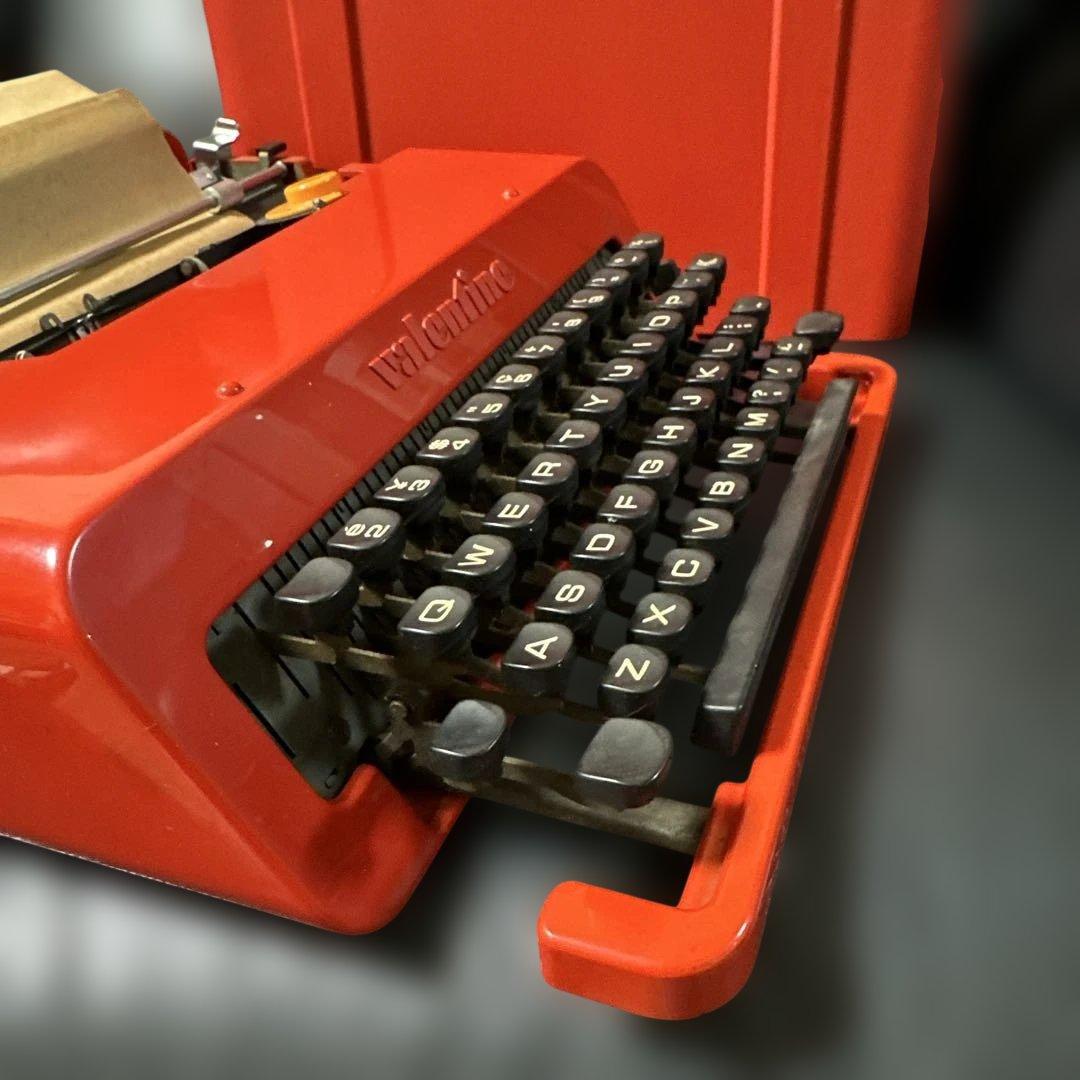 Olivetti オリベッティValentineタイプライター 赤バケツ　現状品