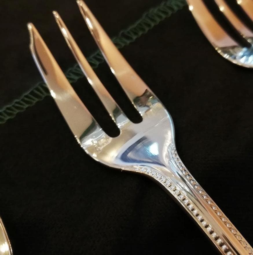 年末特別セール◇未使用　フランス製　Christofle　カトラリーセット12本