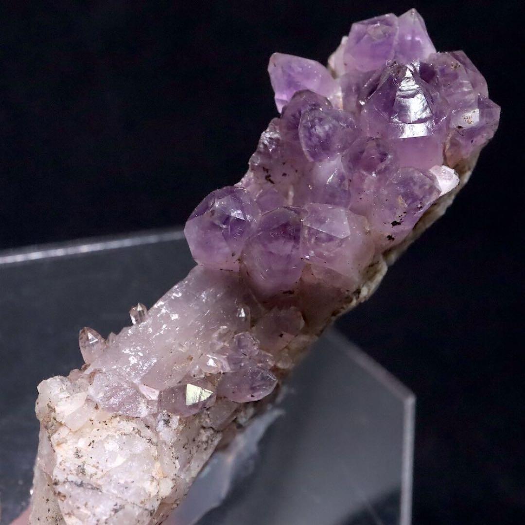 アメジスト 紫水晶 クォーツ 74.9g AMT279 鉱物　原石　天然石