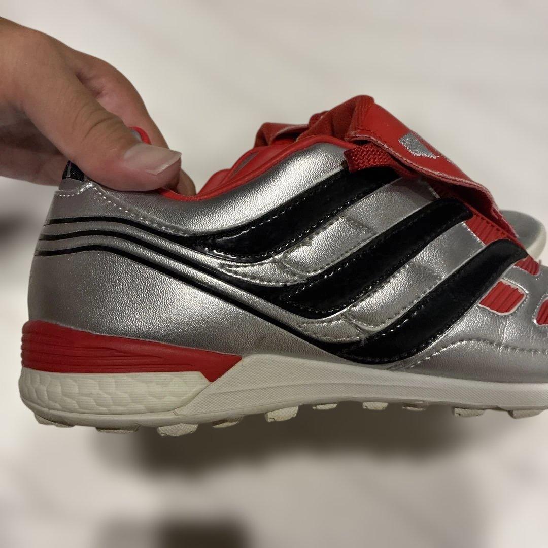 アディダス　プレデター　プレシジョン　ターフ