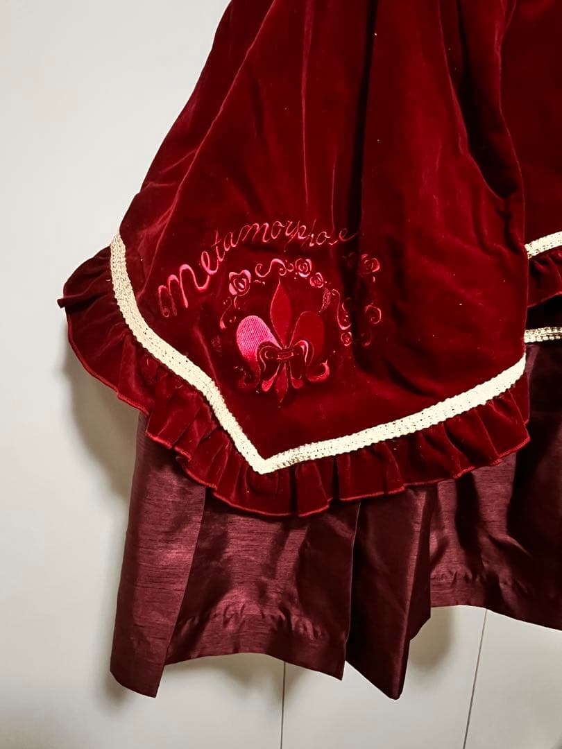 メタモルフォーゼタンドゥユフィーユの別珍アルヴェルタジャンパースカートパニエ付き