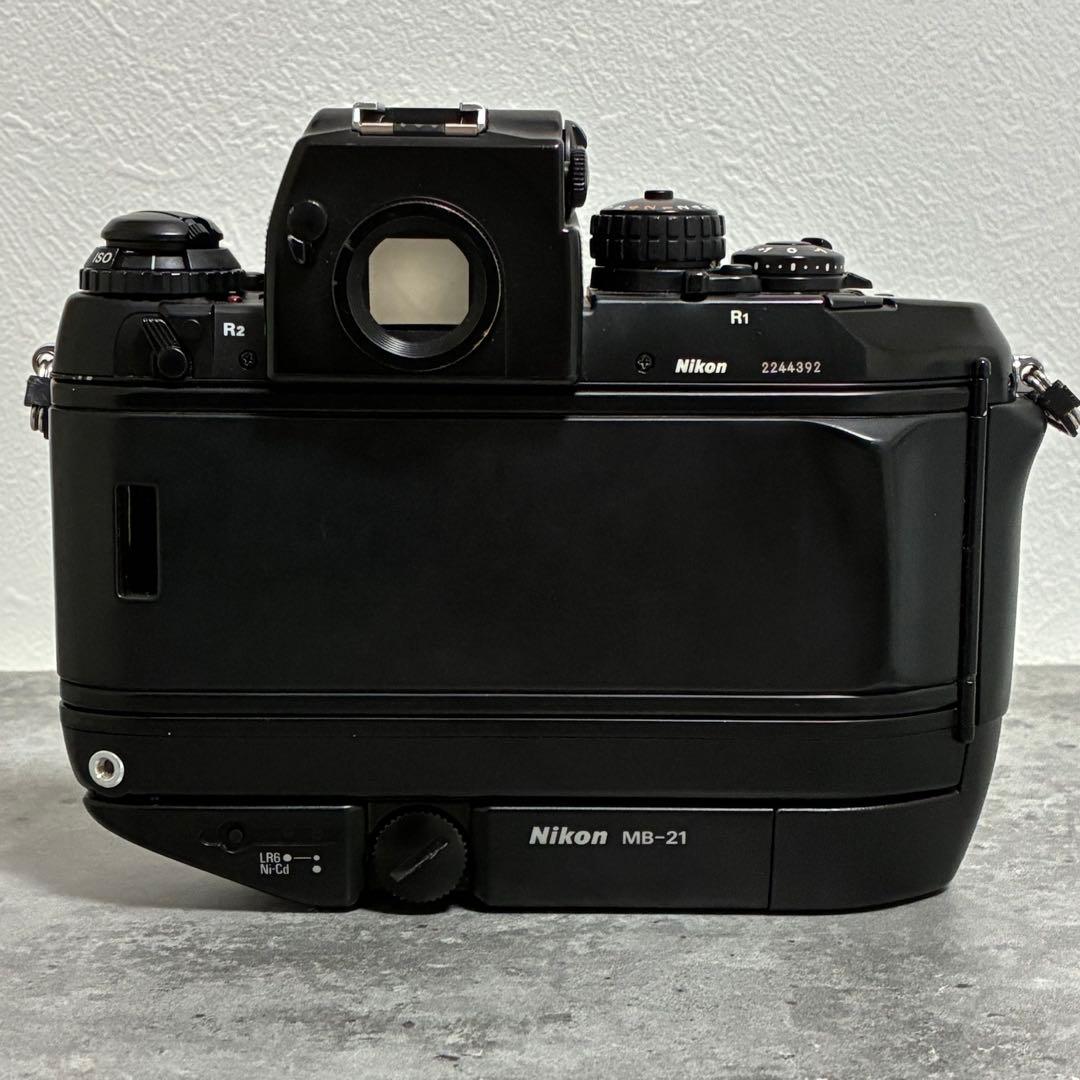 ⭐️外観美品⭐️ニコン Nikon F4S & 標準ズームレンズ 一眼フィルムカメラ