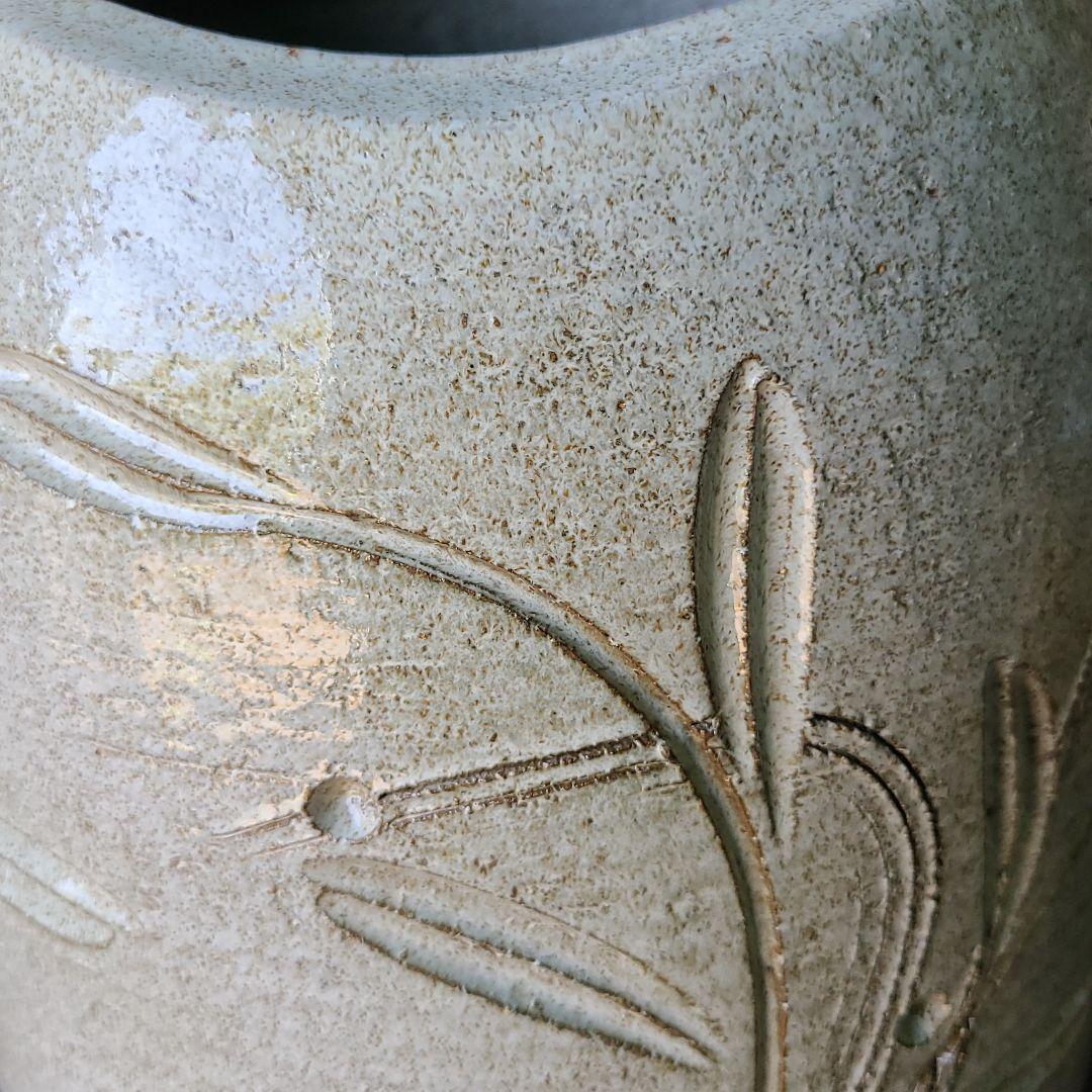 信楽焼傘立て  葉彫 高さ４６cm