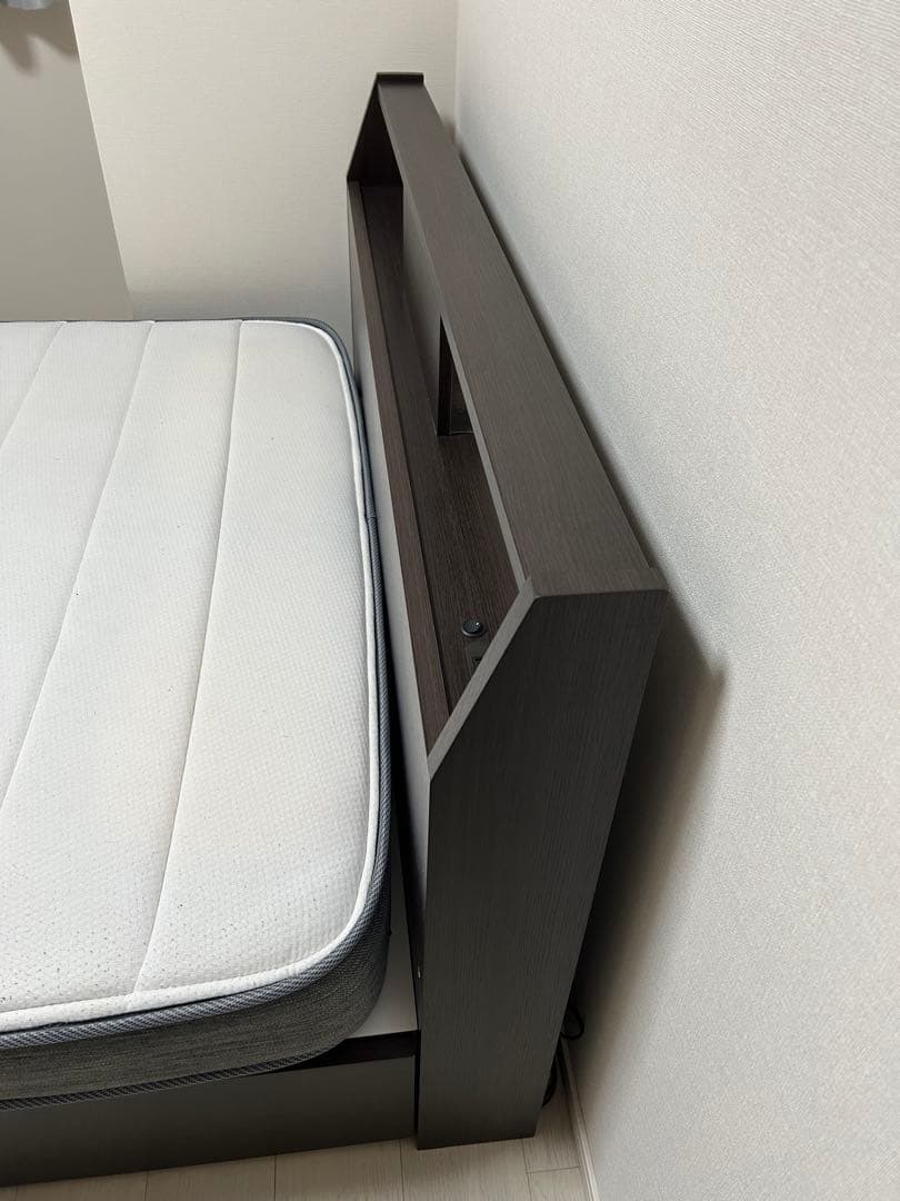 ニトリ　収納付ダブルベッドフレーム　マットレス付