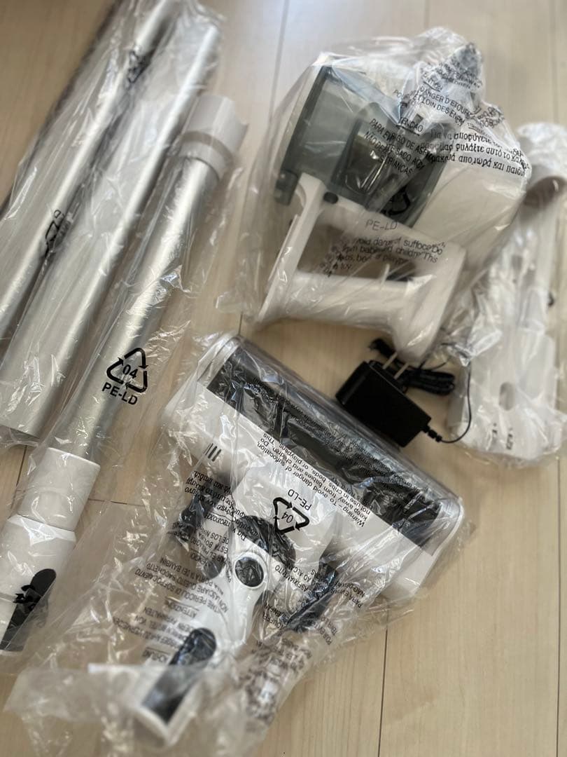 【新品未使用】コードレス サイクロン掃除機