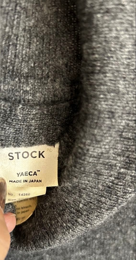 ヤエカ　yaeca カシミヤ 100% ハイゲージ タートルネック グレー