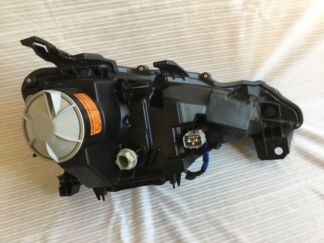 トヨタ　86　純正ヘッドライト左右SET　DBA-ZN6