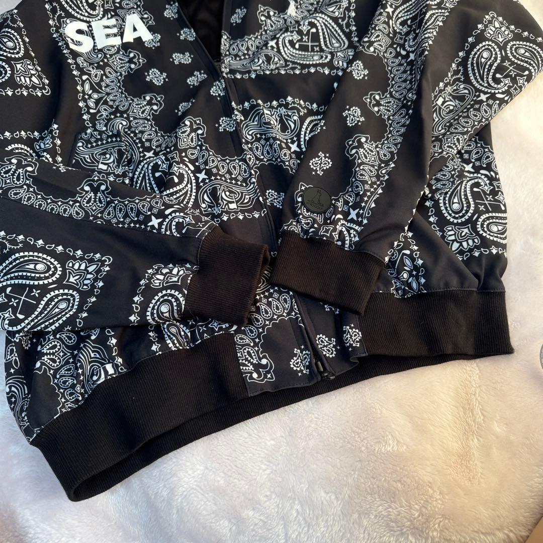 《美品》完売品　WIND AND SEA × FR2 GOLF ペイズリー柄