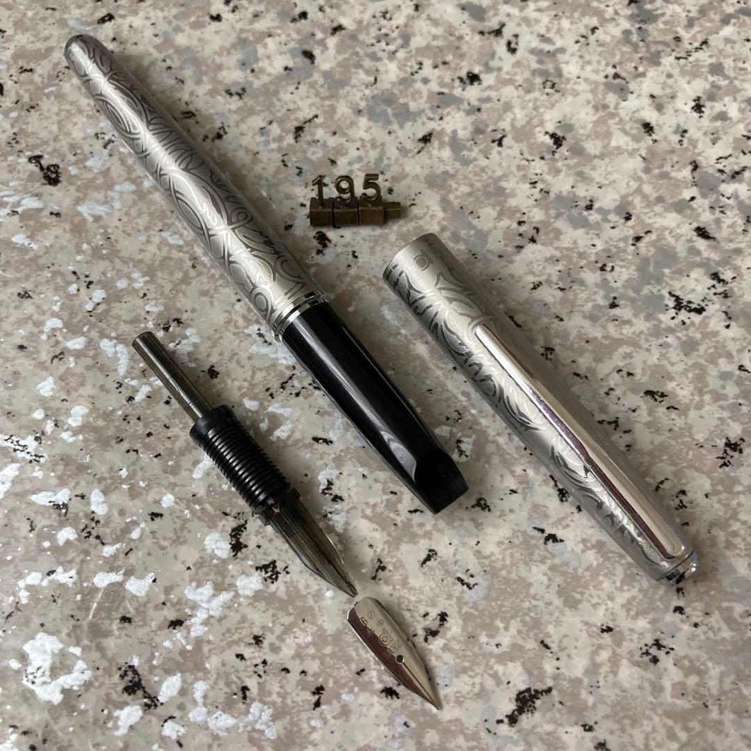 #195 オーバーホール済み 万年筆 プラチナ PLATINUM 18k WG