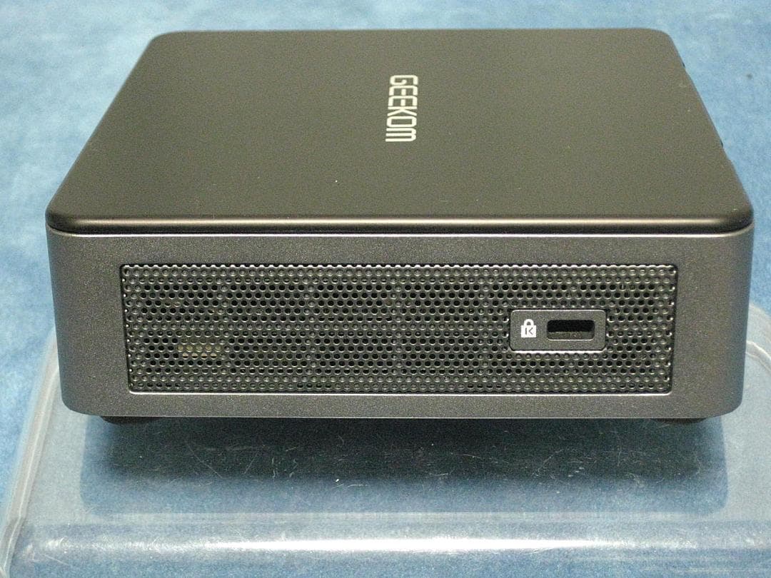 ★GEEKOM NUC Mini Air 12 ミニＰＣの中古美品