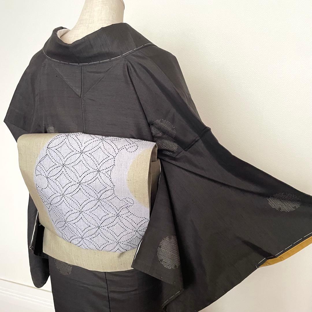 シクラメン様リクエストしつけ付き 雪輪飛び柄小紋 100亀甲絣十日町紬と洒落袋帯