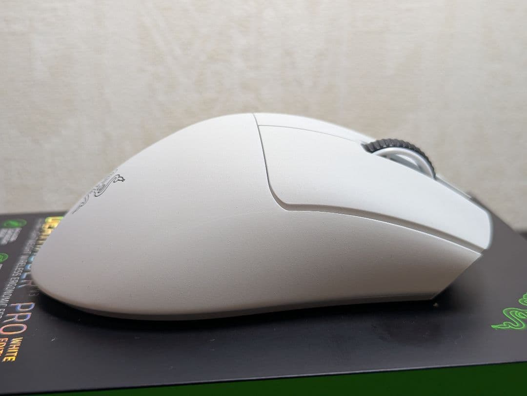 Razer DEATHADDER V3 PRO ホワイトエディション