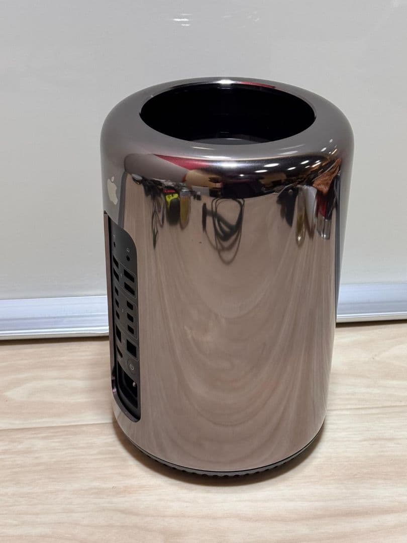 Apple Mac Pro (2013) シルバー 本体 A1481
