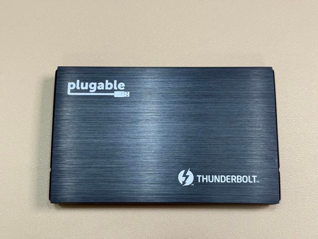 Plugable 4-in-1 Thunderbolt 4 ハブ