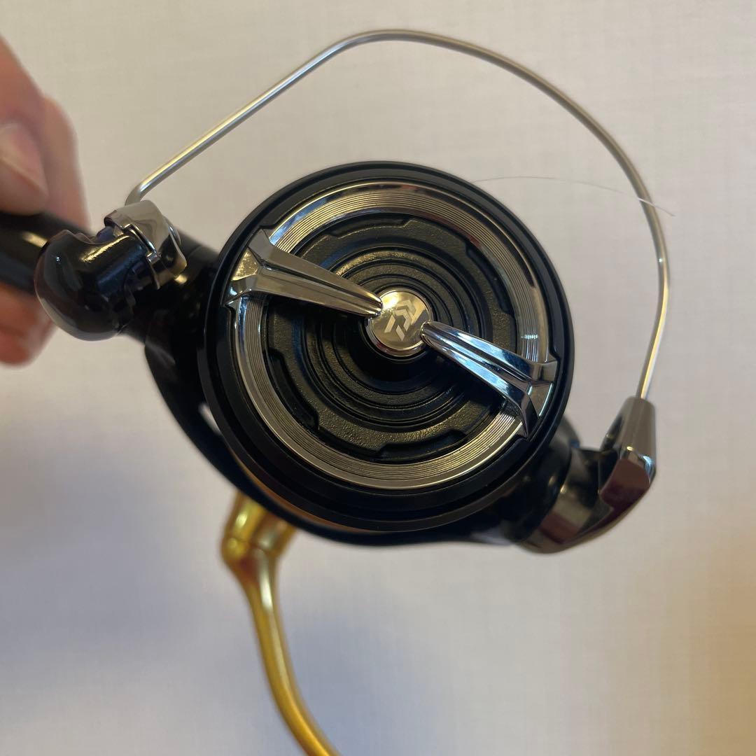 23レガリスLT2500S-XH　スピニングリール　レブロス　カルディア　レグザ