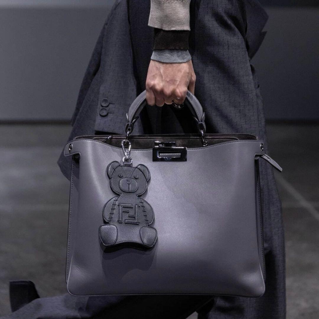 FENDI Roma レザー製 ベア型 チャーム キーホルダー