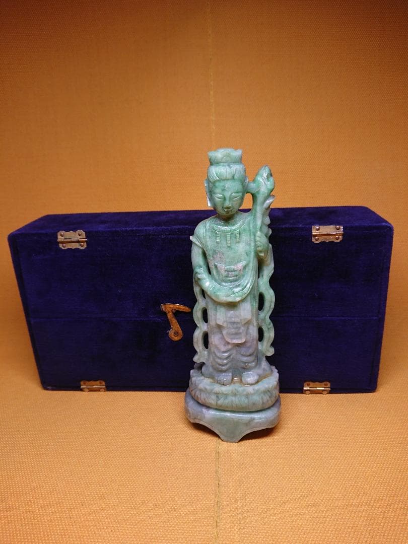 仏教美術　翡翠　観音　天然石　骨董　置物　インテリア　工芸品　美術品　A2818