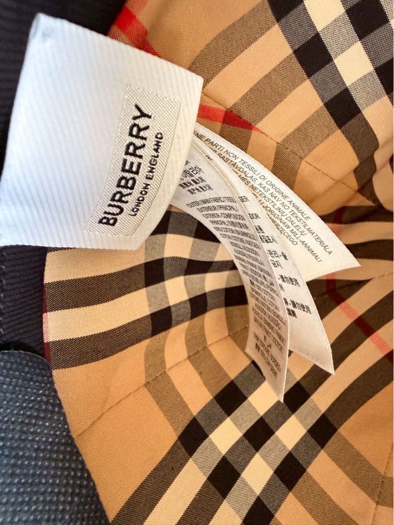 Burberryキャップタグ付正規品ブラック/ノバチェックsize XL
