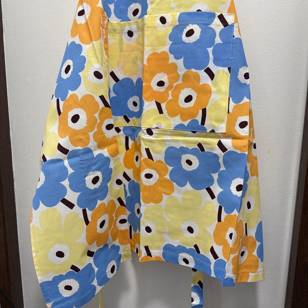 マリメッコ　Mini Unikko エプロン　日本限定