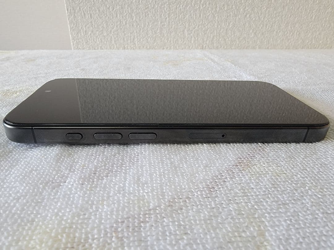 【美品】iPhone 15 Pro 1TB シャッター音なし / 新品液晶交換済