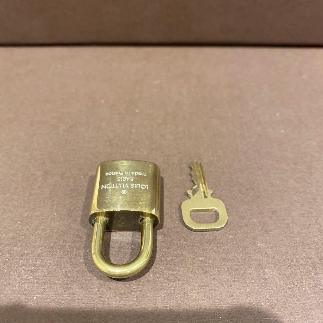 L00119　ルイヴィトン　パドロック　カデナ　南京錠　鍵