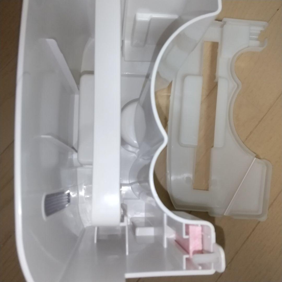 コンプレッサー式クリーニング済みなので届けばそのまま使えるシャープ衣類乾燥除湿機