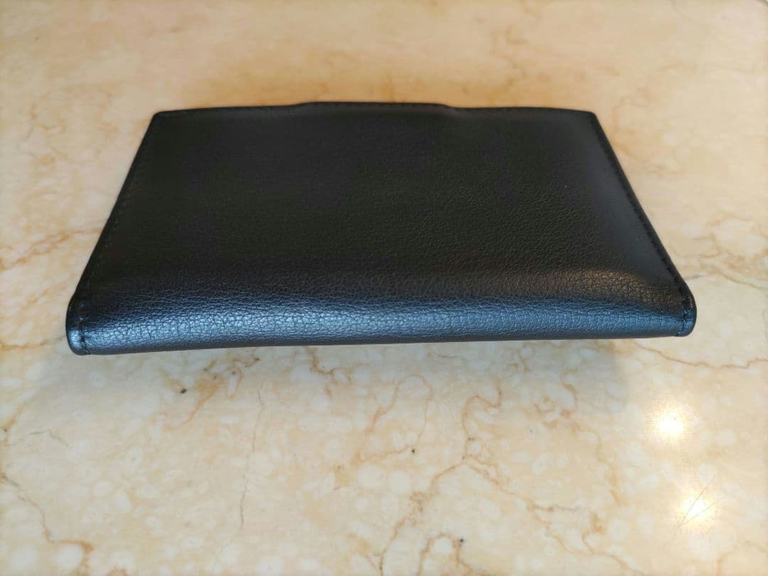 FENDIフェンディ◇カードケース　カード入れ　名刺入れ　サテンゴールド　金具