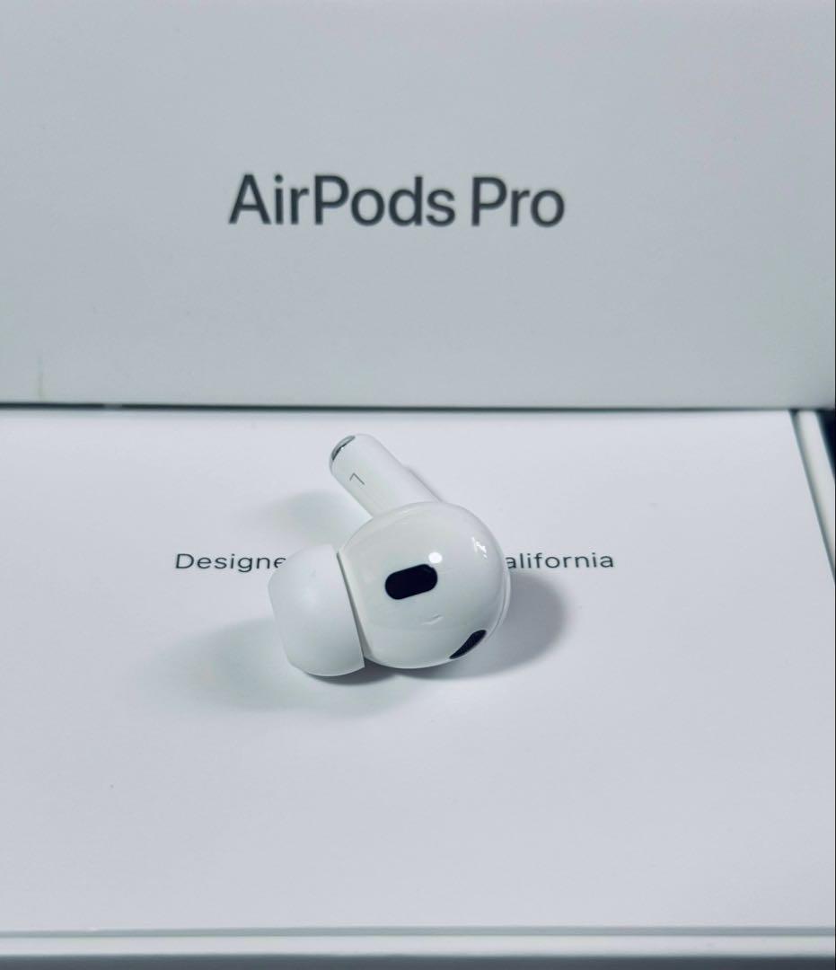 ほぼ新品　Apple アップル　AirPods Pro 第2世代　2　 左耳