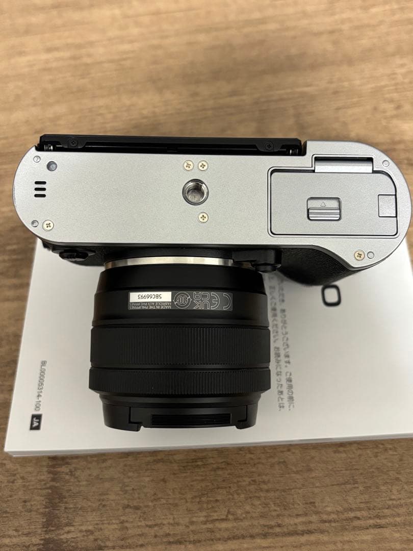 【かぬ】FUJIFILM X-T50 ミラーレスカメラ 本体