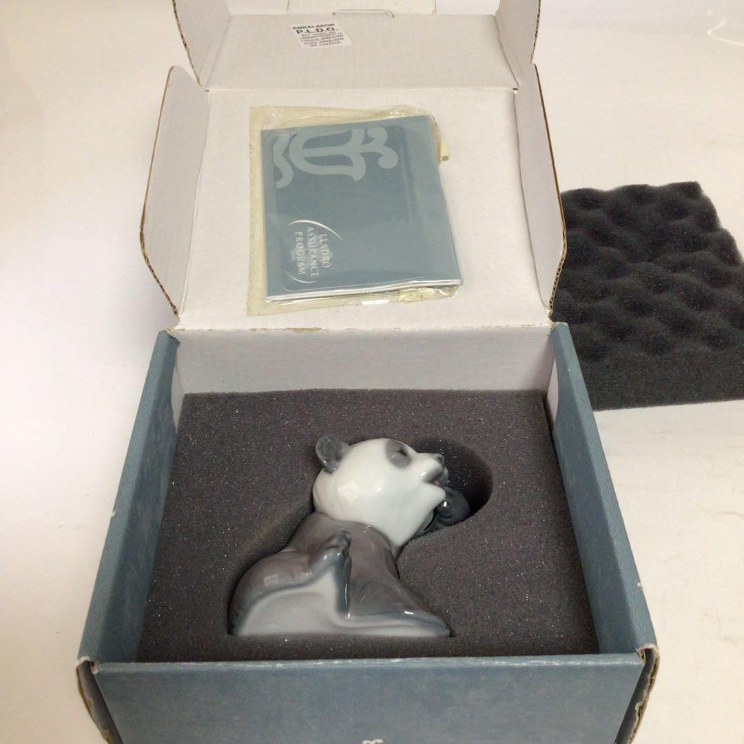LLADRO パンダ 置物 陶器製　高級　ブランド　人気