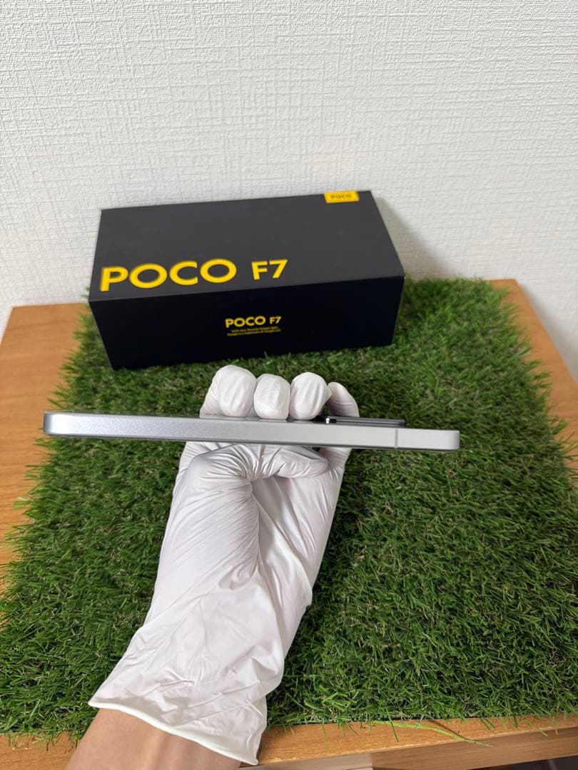 超美品　Xiaomi POCO F7 12GB+256GB 付属品完備