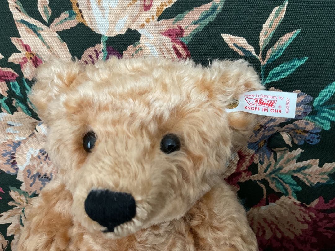 M*i様 可愛い　シュタイフ　テディベア　可愛く鳴きます。