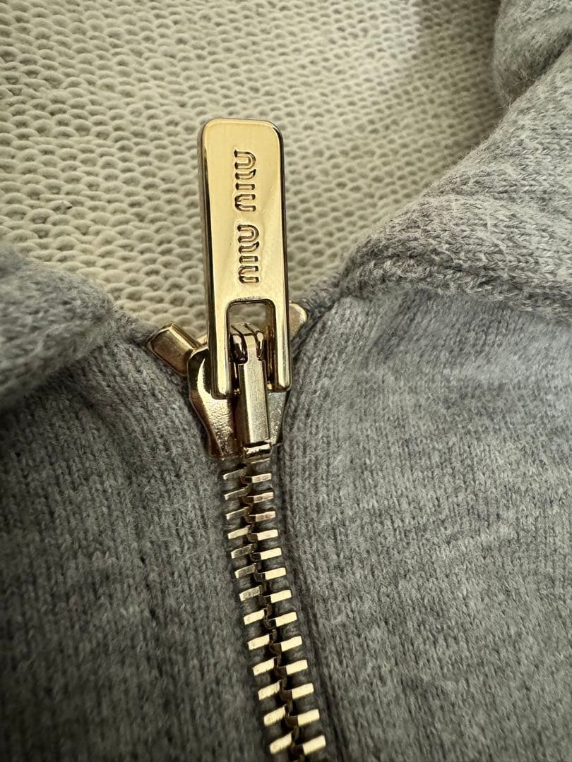 MIUMIU ハーフファスナー付 スウェットシャツ Sサイズ