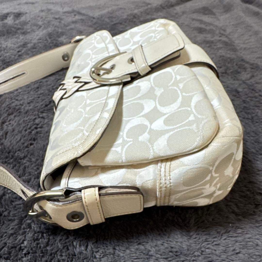 【美品】COACH ソーホー ミニシグネチャー フラップ ワンショルダーバッグ