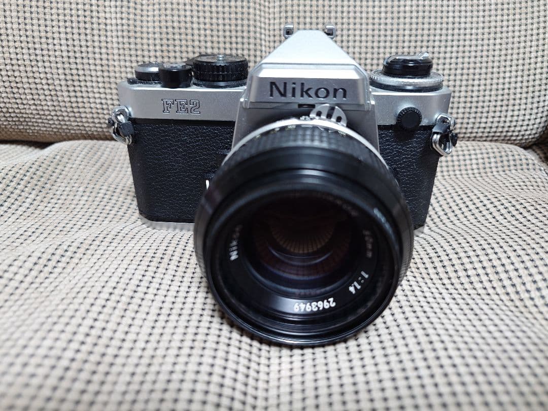 Nikon FEとFE2フィルム一眼レフカメラセット