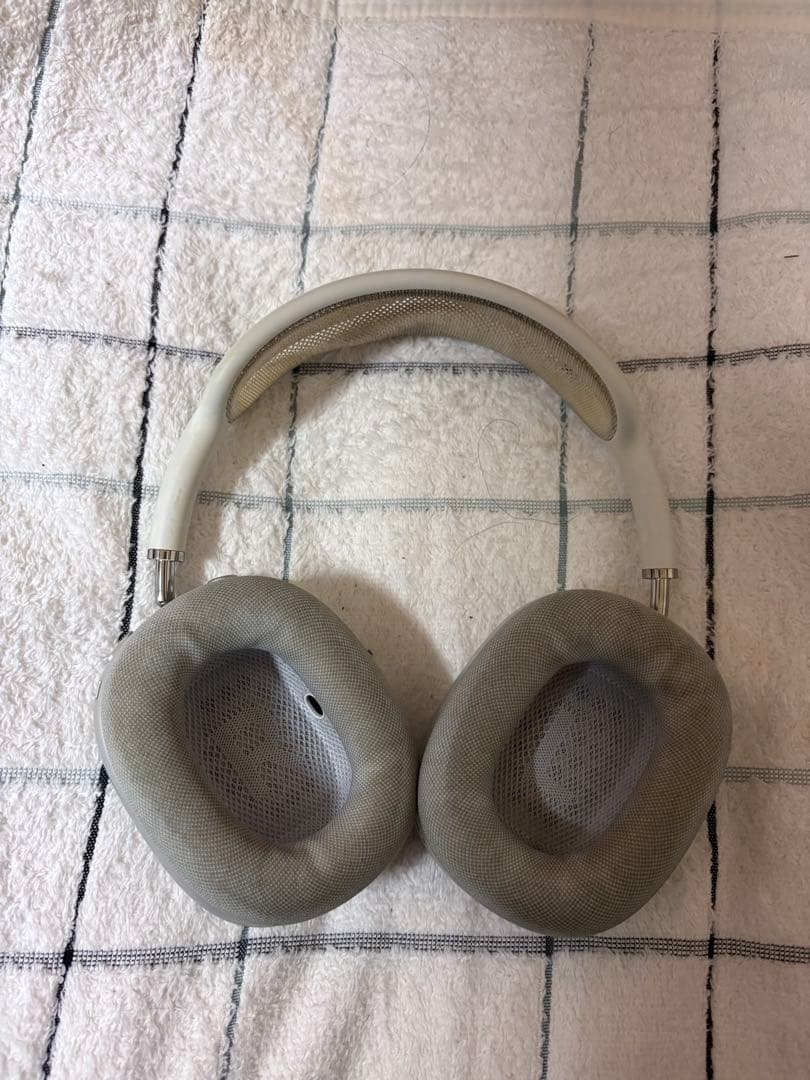 タイムセール中！！Apple AirPods Max シルバー