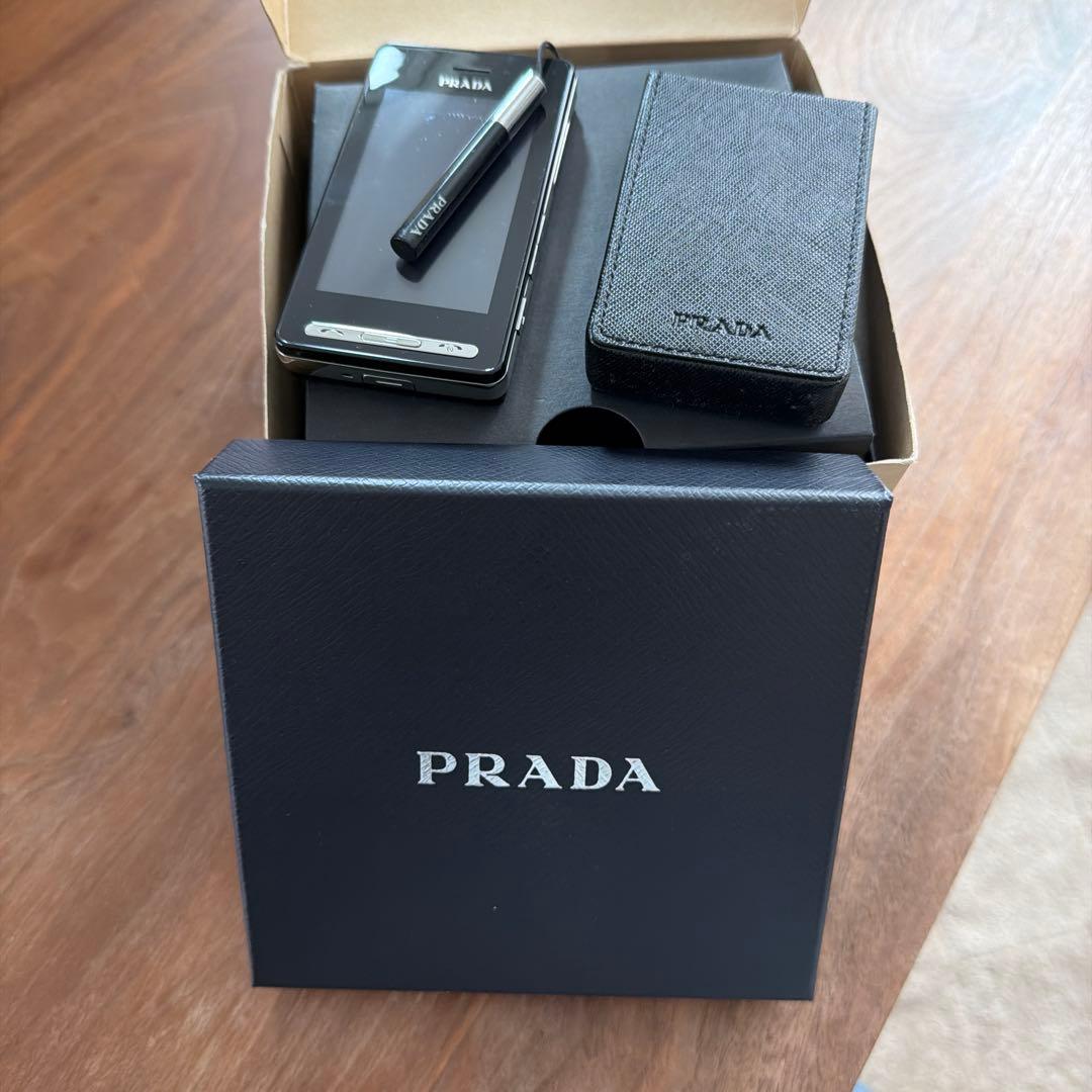 PRADAフォン