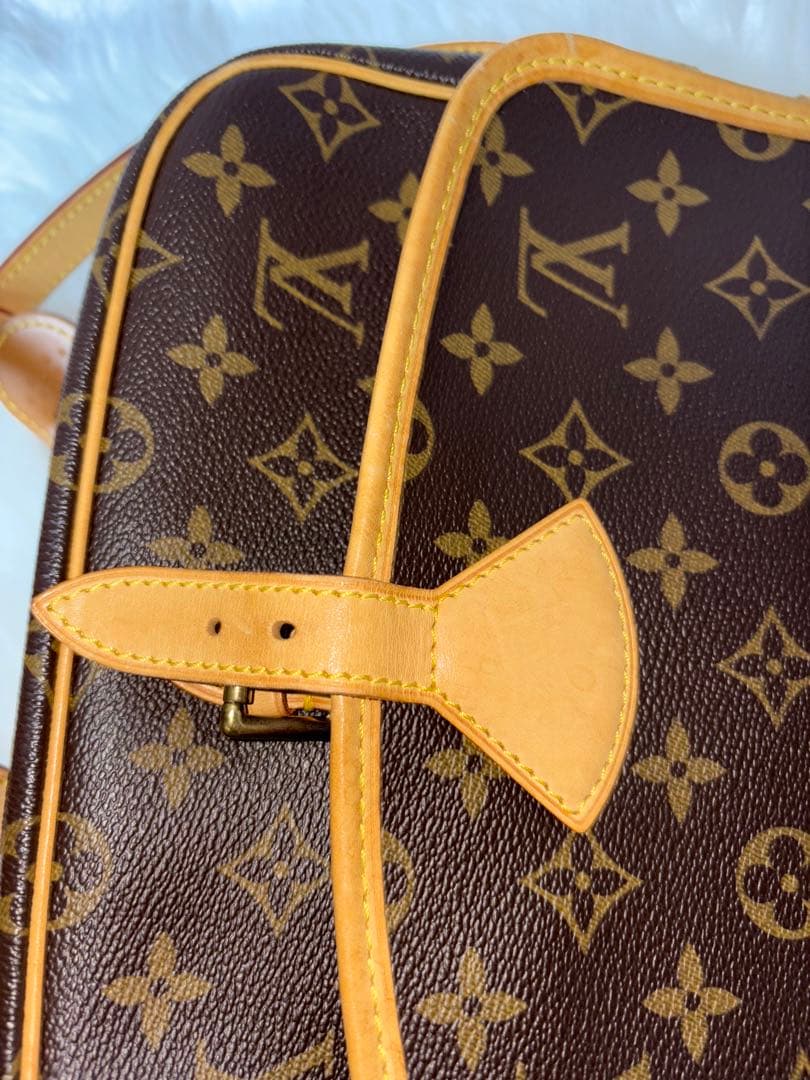⭐️ルイ・ヴィトン・ソローニュショルダーバック