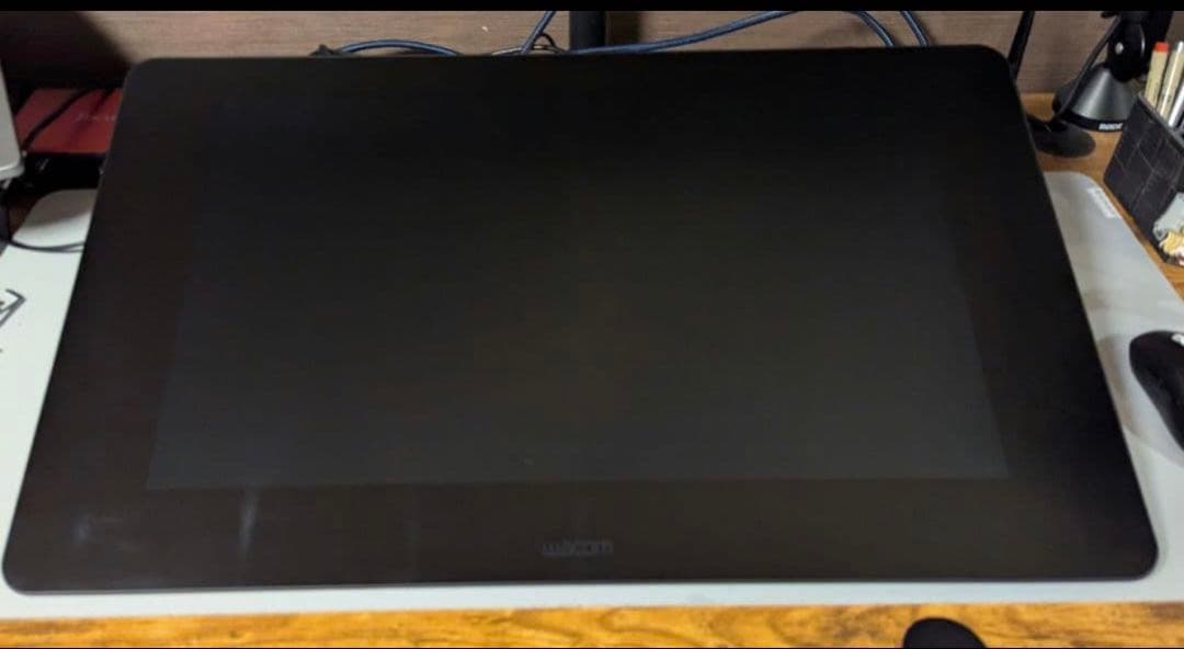 Wacom Cintiq Pro 24タッチ機能付＋純正アームセット