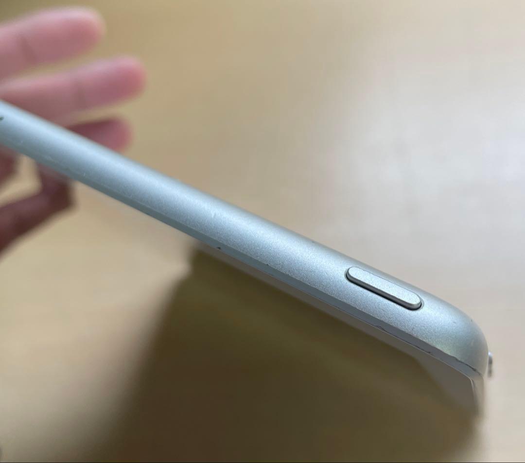 iPad 第6世代　A1893　Wi-Fiモデル　シルバー　32GB #2