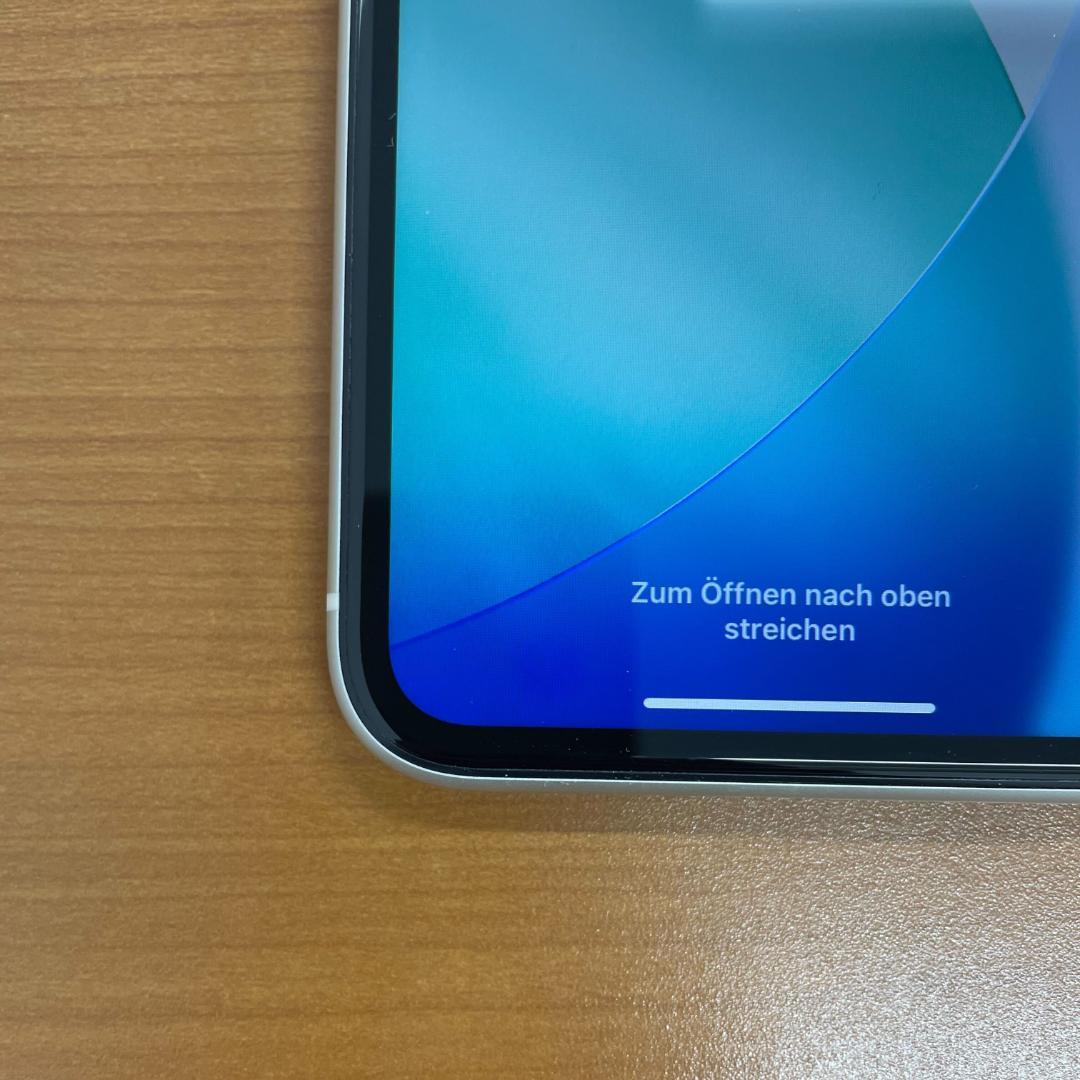 B*︎様 動作確認済み iPhone 11 64GB ID:J6149