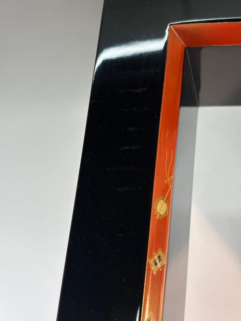 【中古品】一兆造　宝づくし炉縁（共箱）