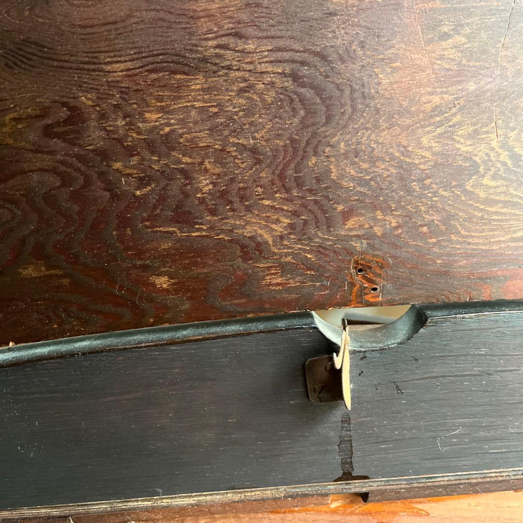 アンティークドレッサー