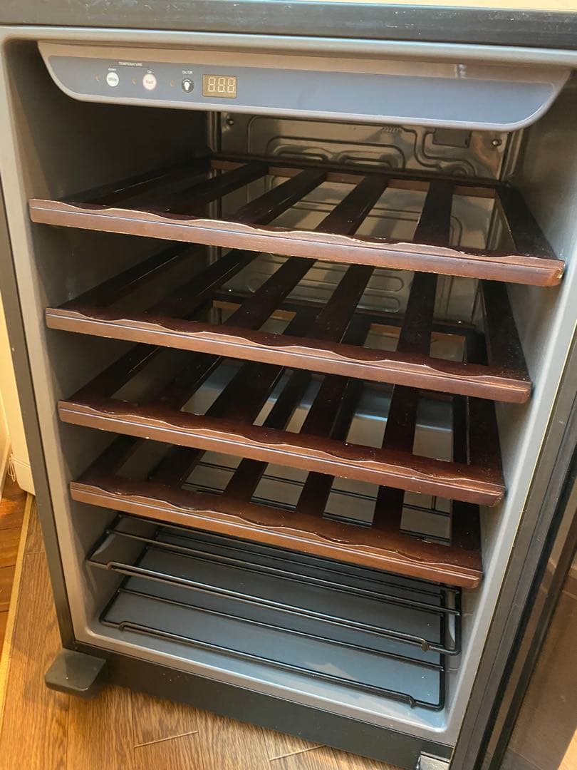 ワインセラー 右開き 26本収納 フォルスター FJC-85G 2013年製