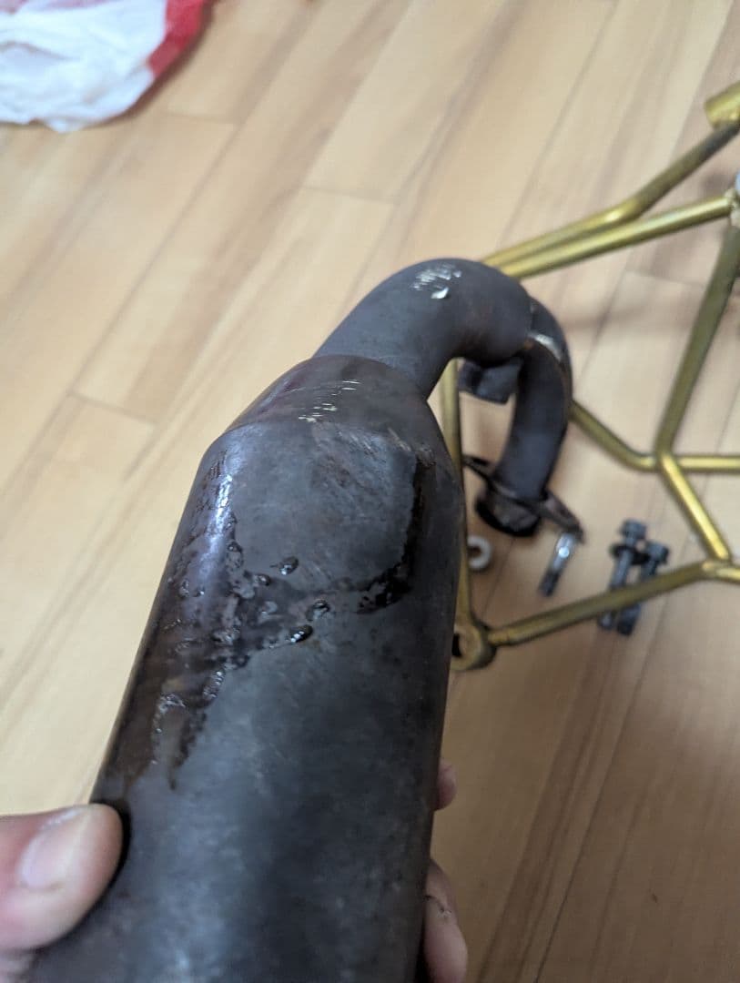 マジェスティ250、4D9かち上げマフラー社外