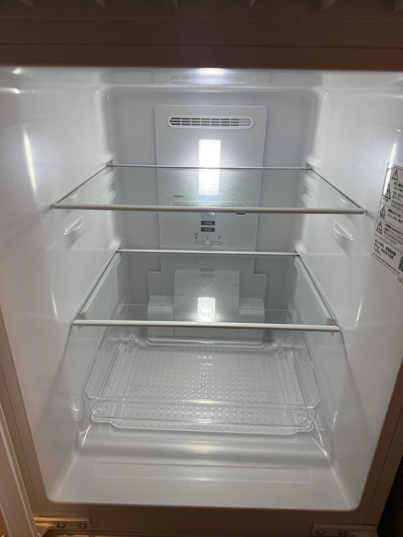 【美品】SHARP 冷蔵庫　152L SJ-15E8 -KW