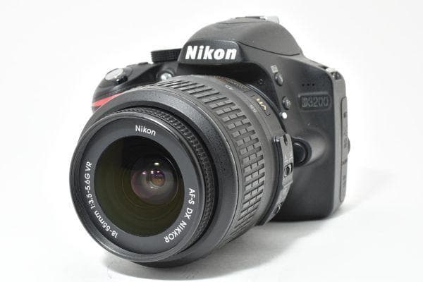 ★極上品★シャッター3006回！★ ニコン D3200 レンズセット #753