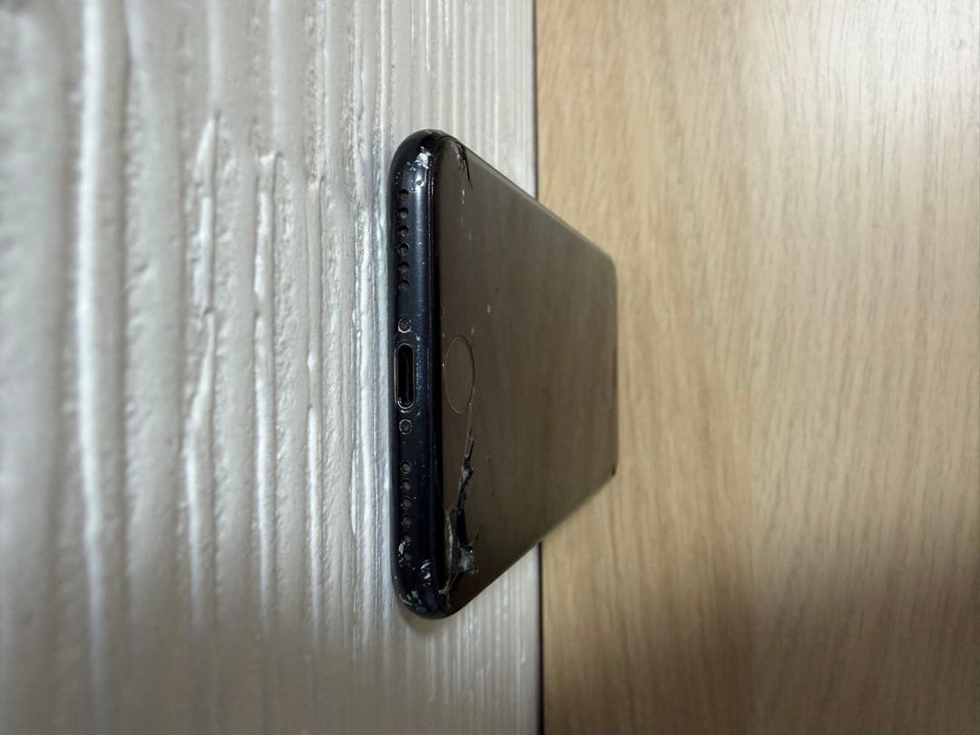 Apple iPhone SE 2nd (モデルA2275)